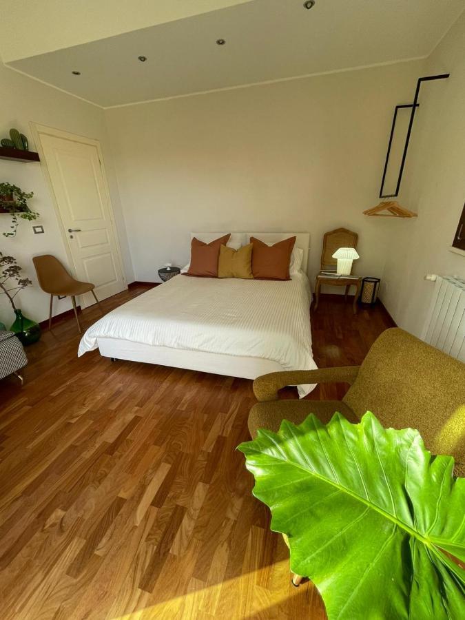 The Room Syracuse Bagian luar foto