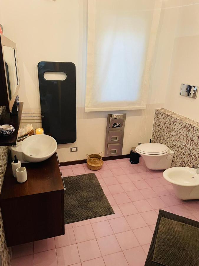 The Room Syracuse Bagian luar foto